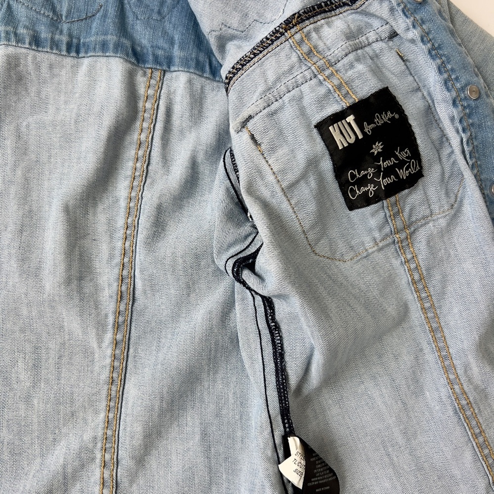 Kut from the Kloth Denim Jacket with Lace Detail - Picture 5 of 7